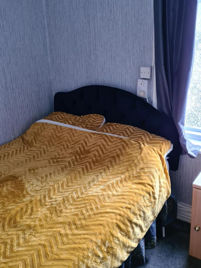 Frühstückspension Crompton House 2*